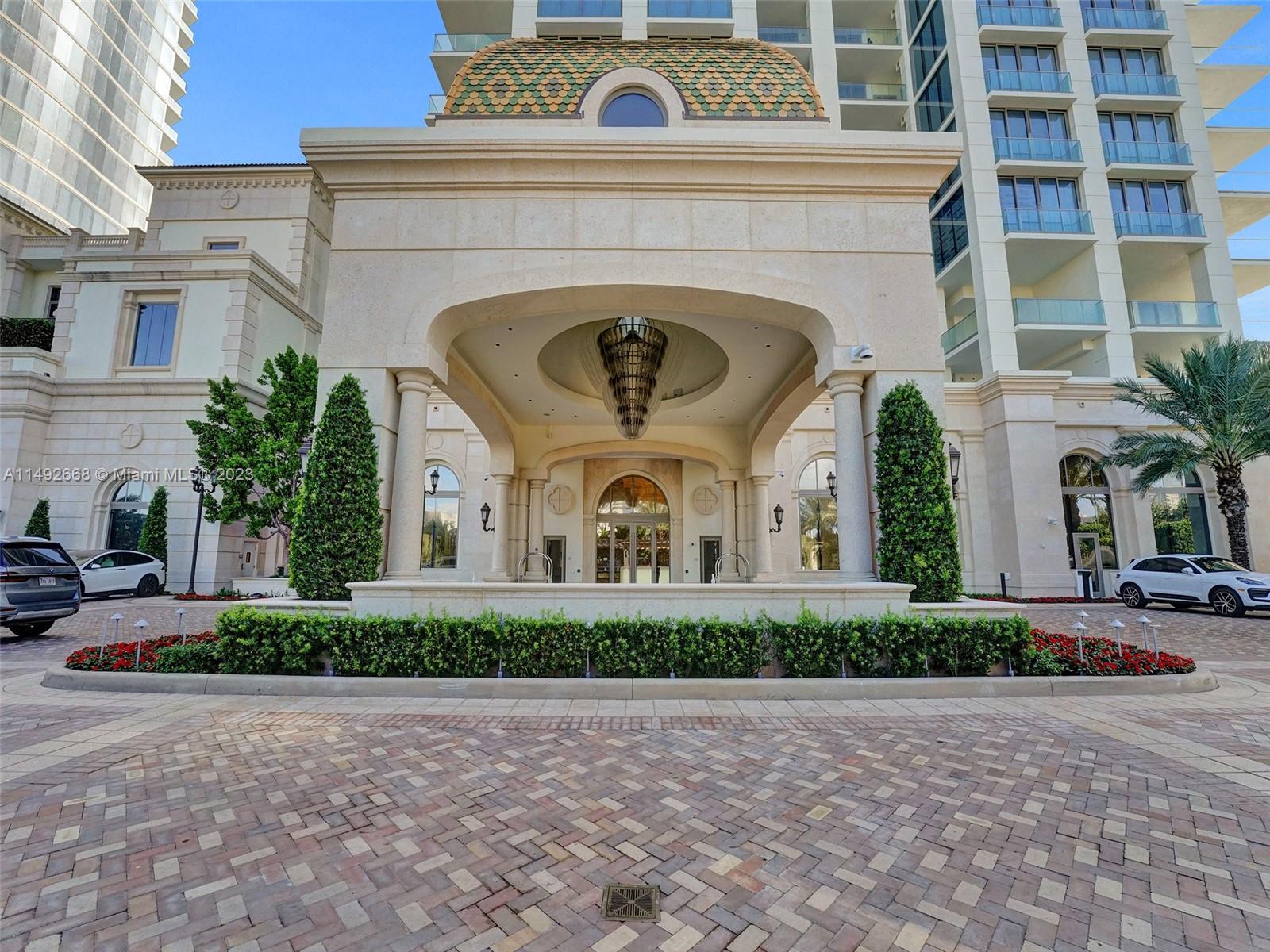 17901 Collins Ave # 2301