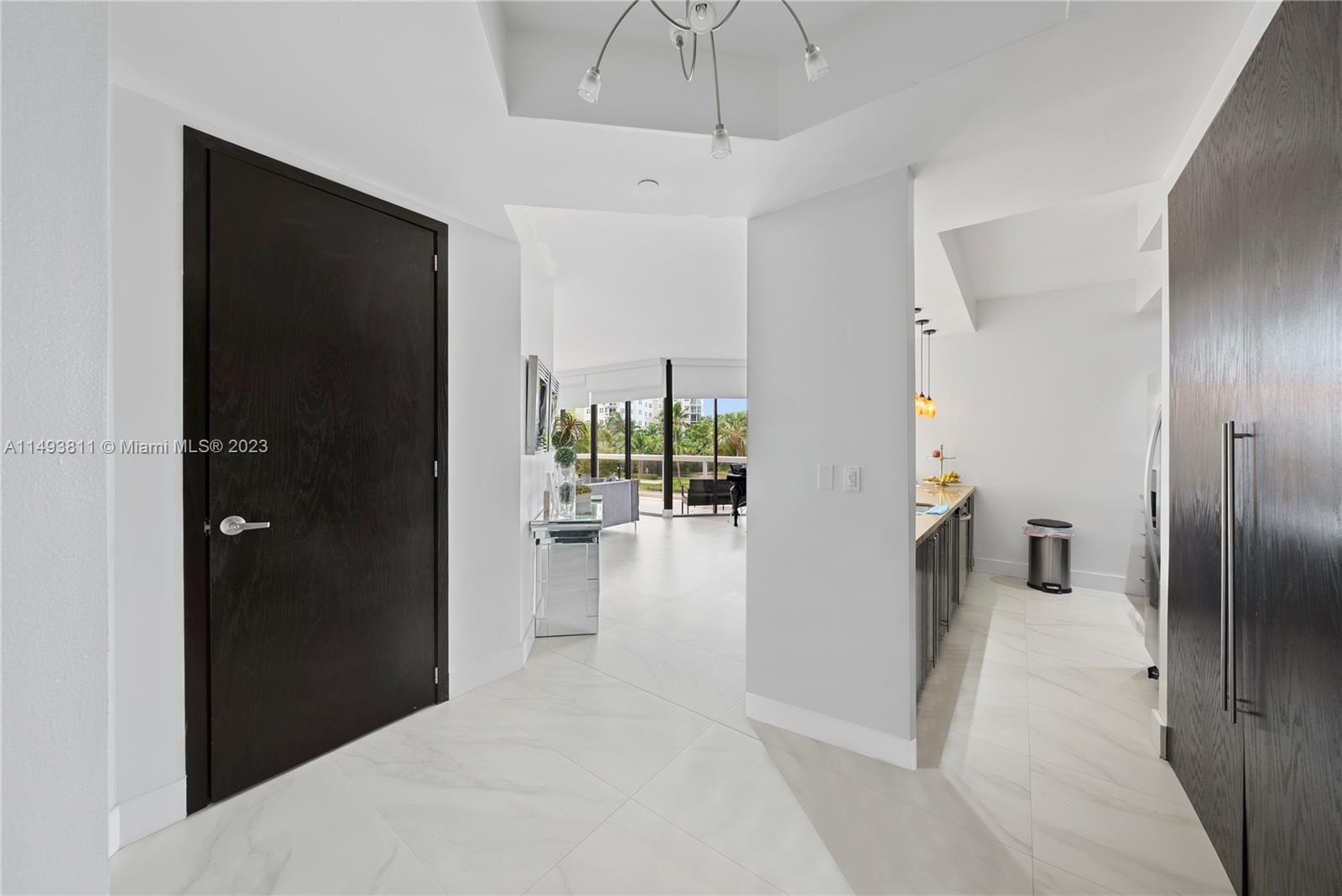 20185 E Country Club Dr # 205