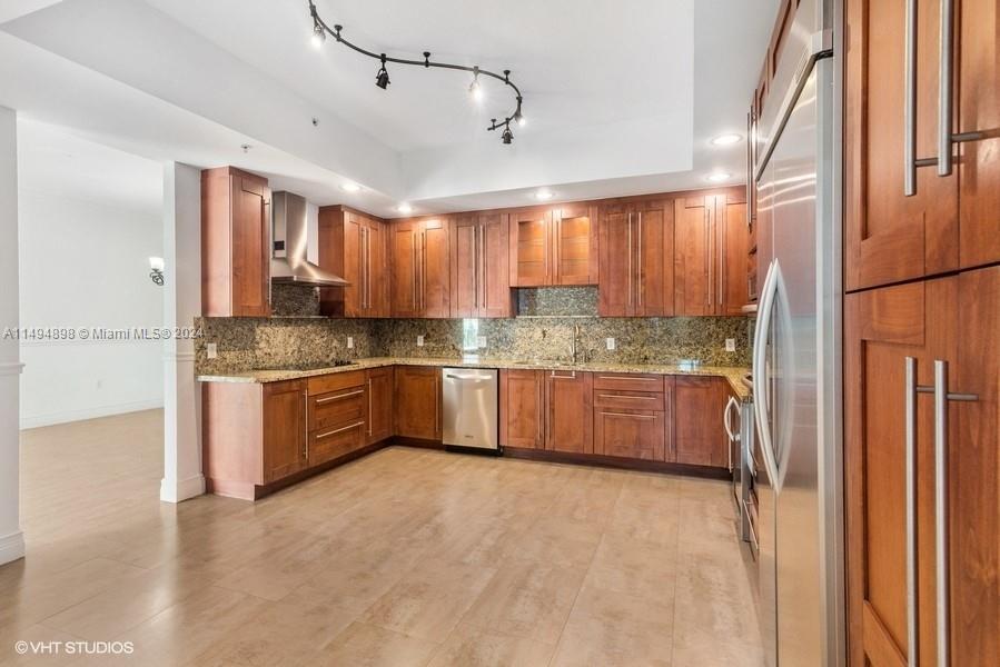 642 Valencia Ave # 308