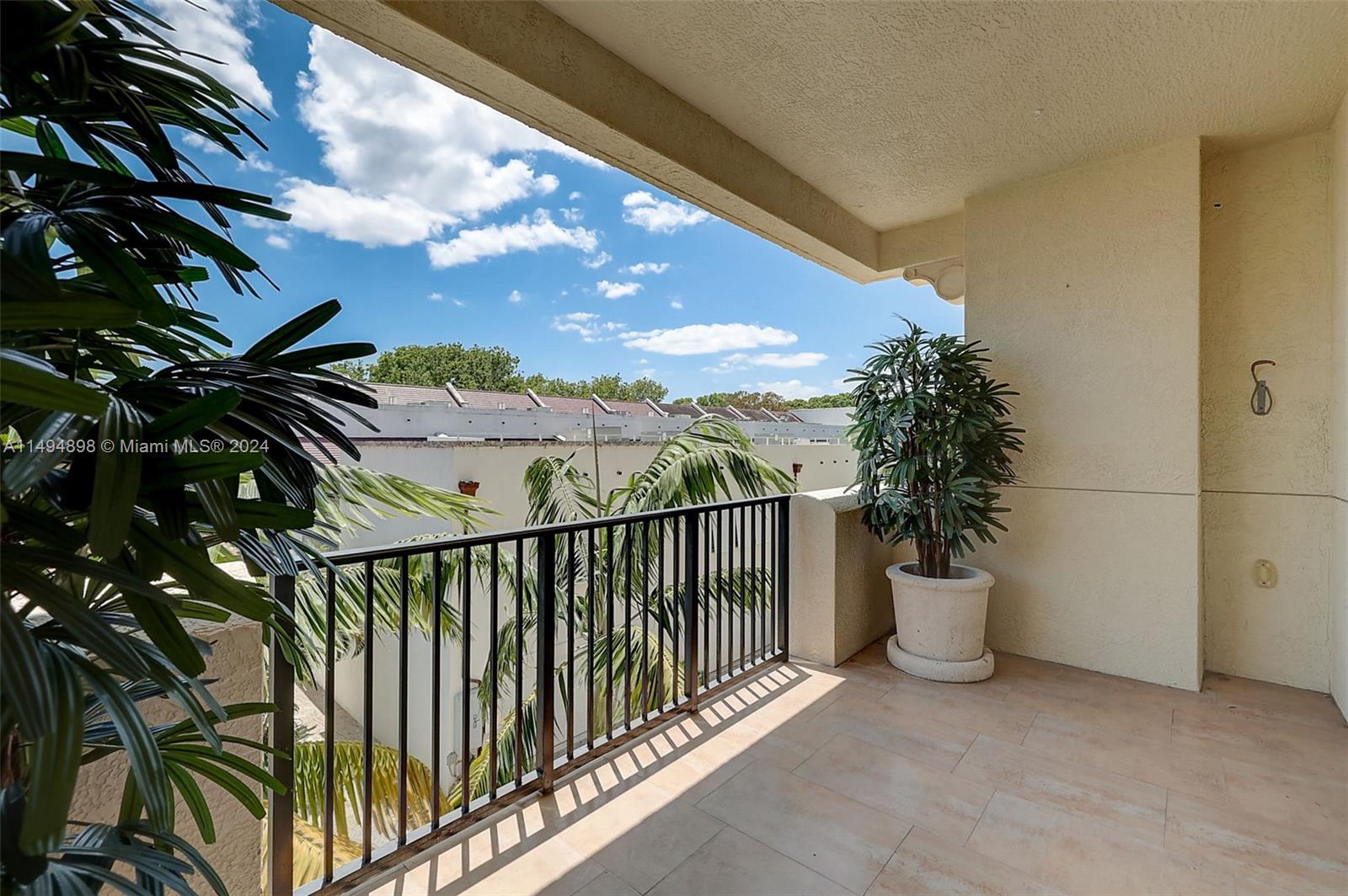 642 Valencia Ave # 308