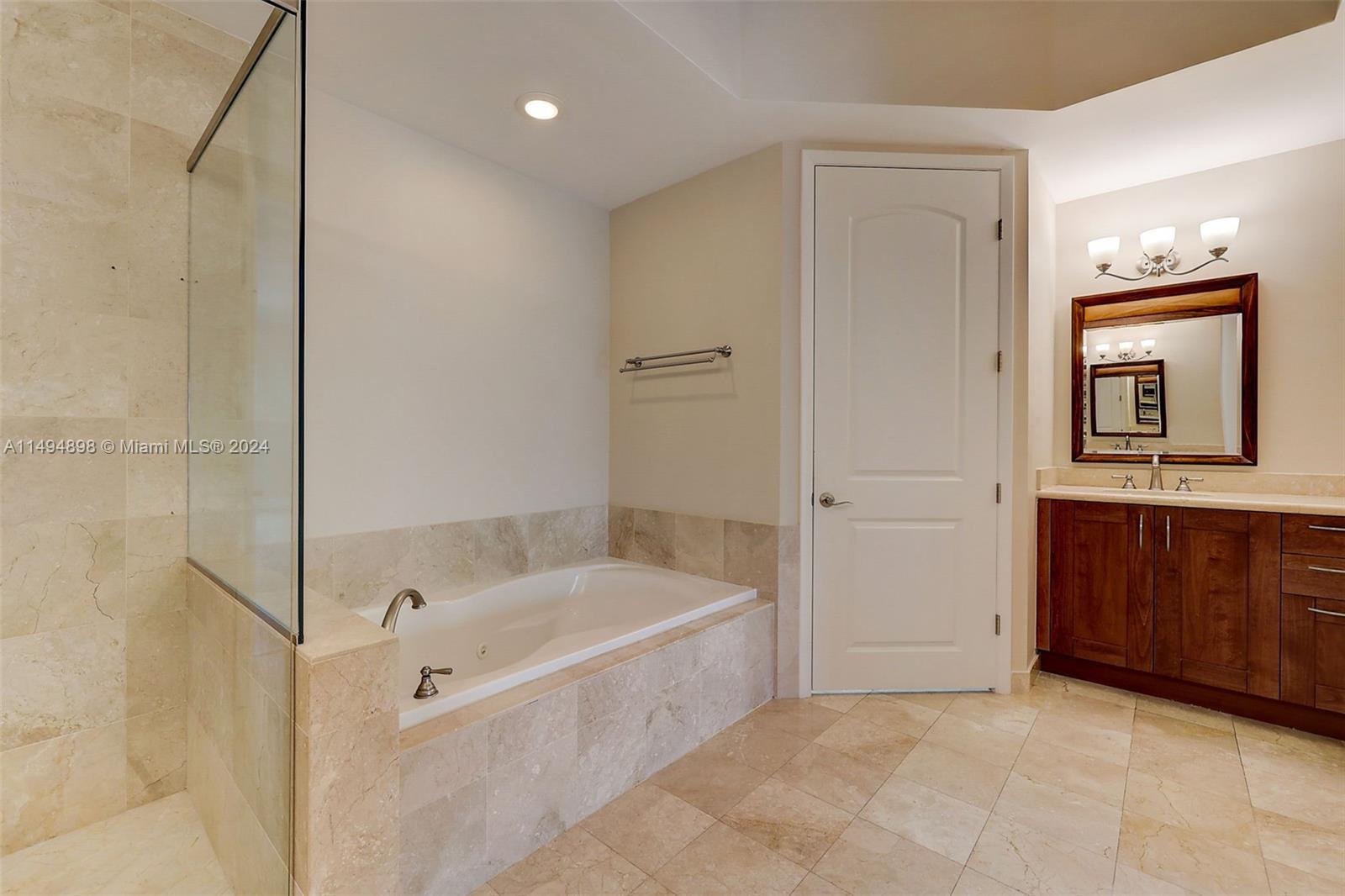 642 Valencia Ave # 308