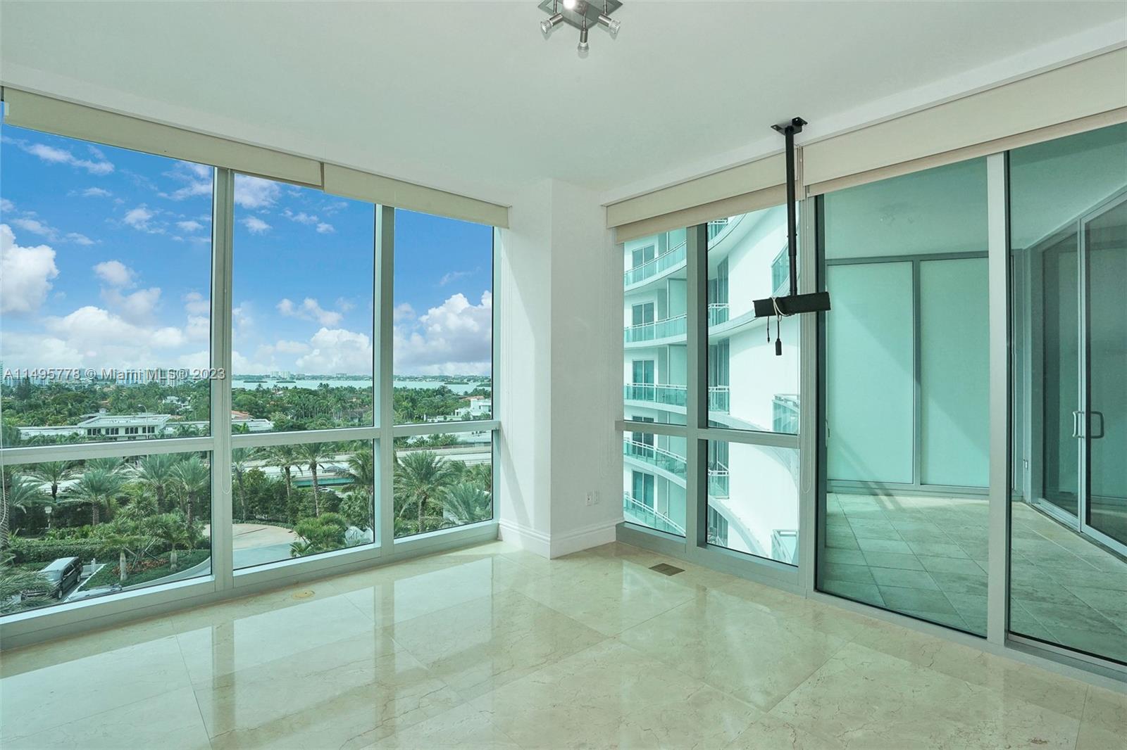 10295 Collins Ave # 504