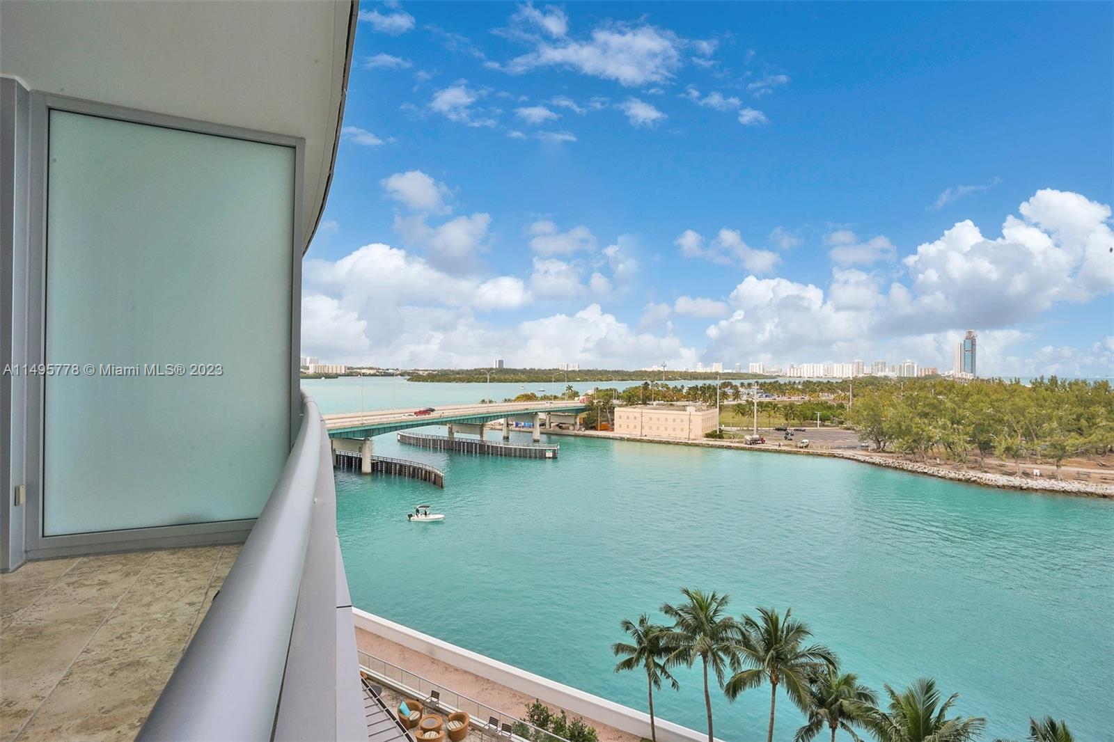 10295 Collins Ave # 504