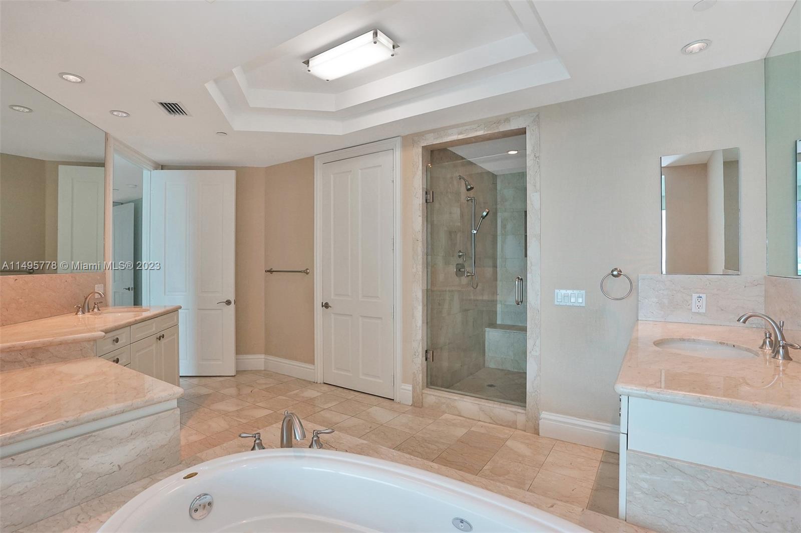 10295 Collins Ave # 504
