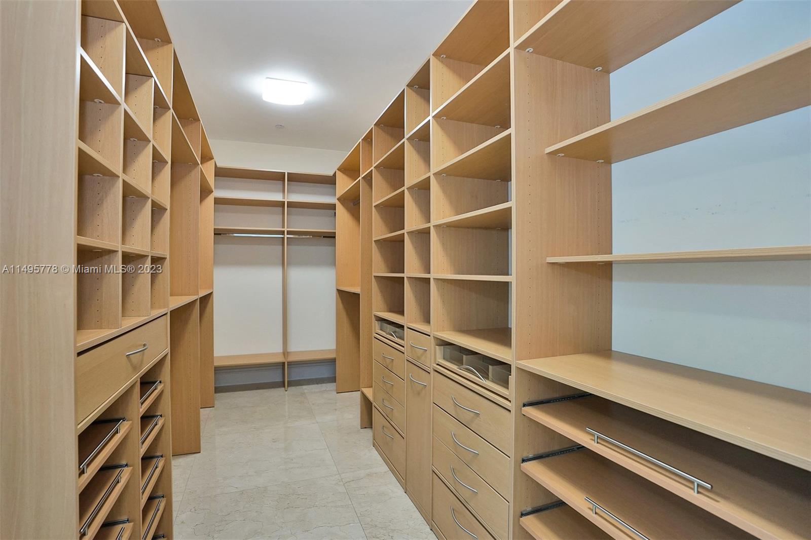 10295 Collins Ave # 504