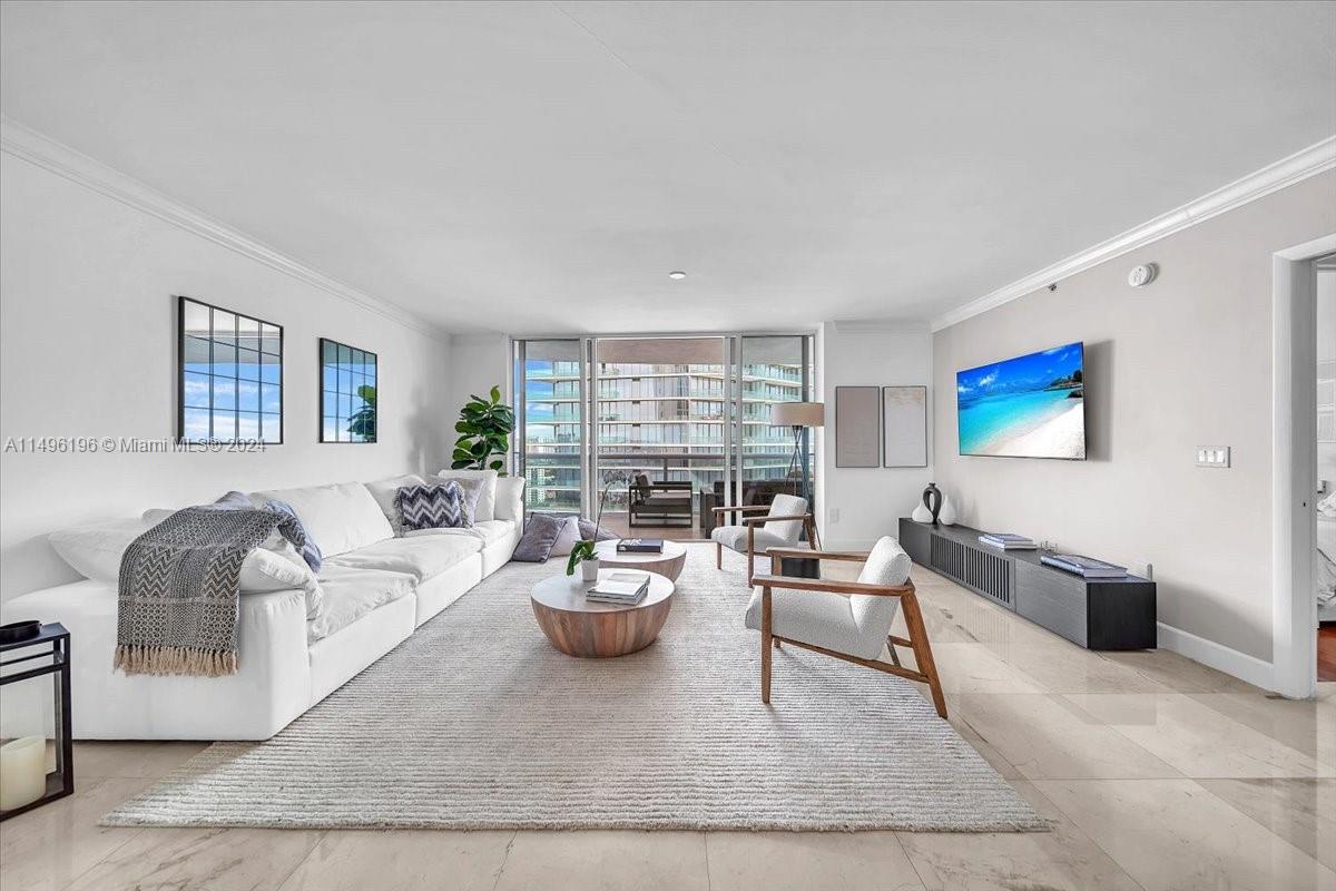 18911 Collins Ave # 2802