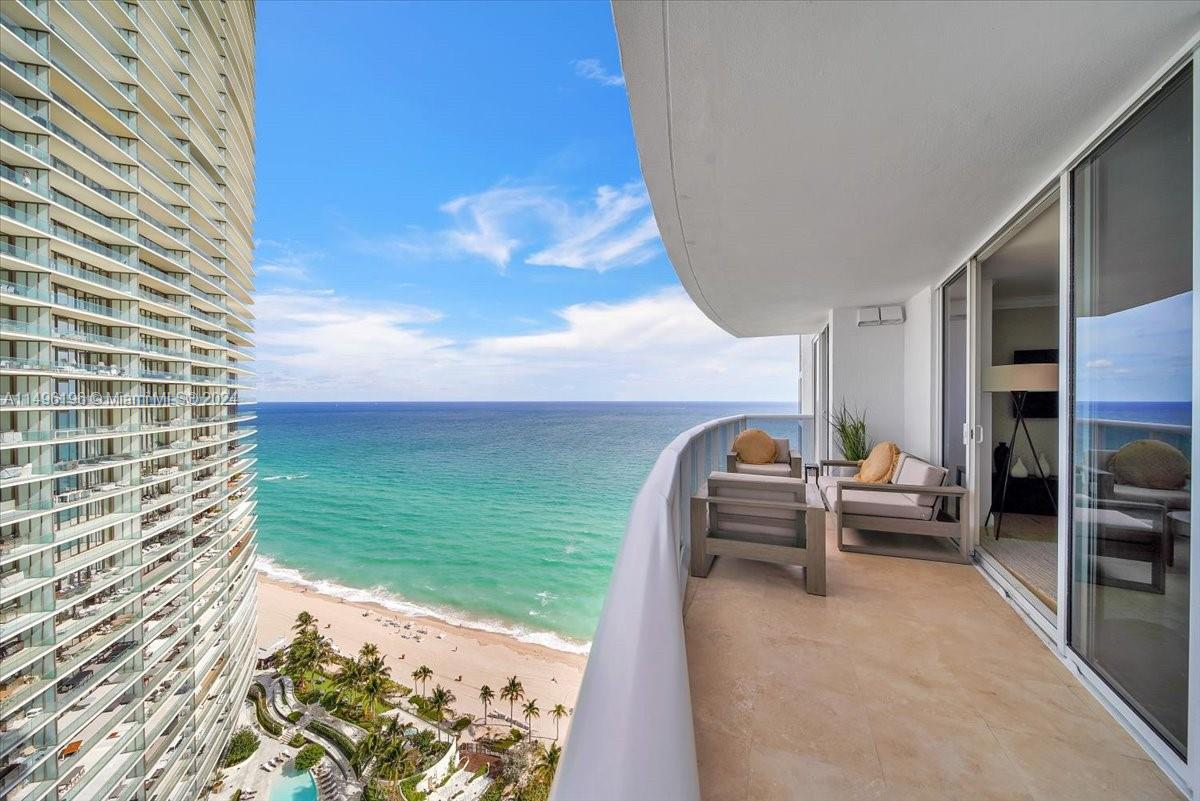 18911 Collins Ave # 2802
