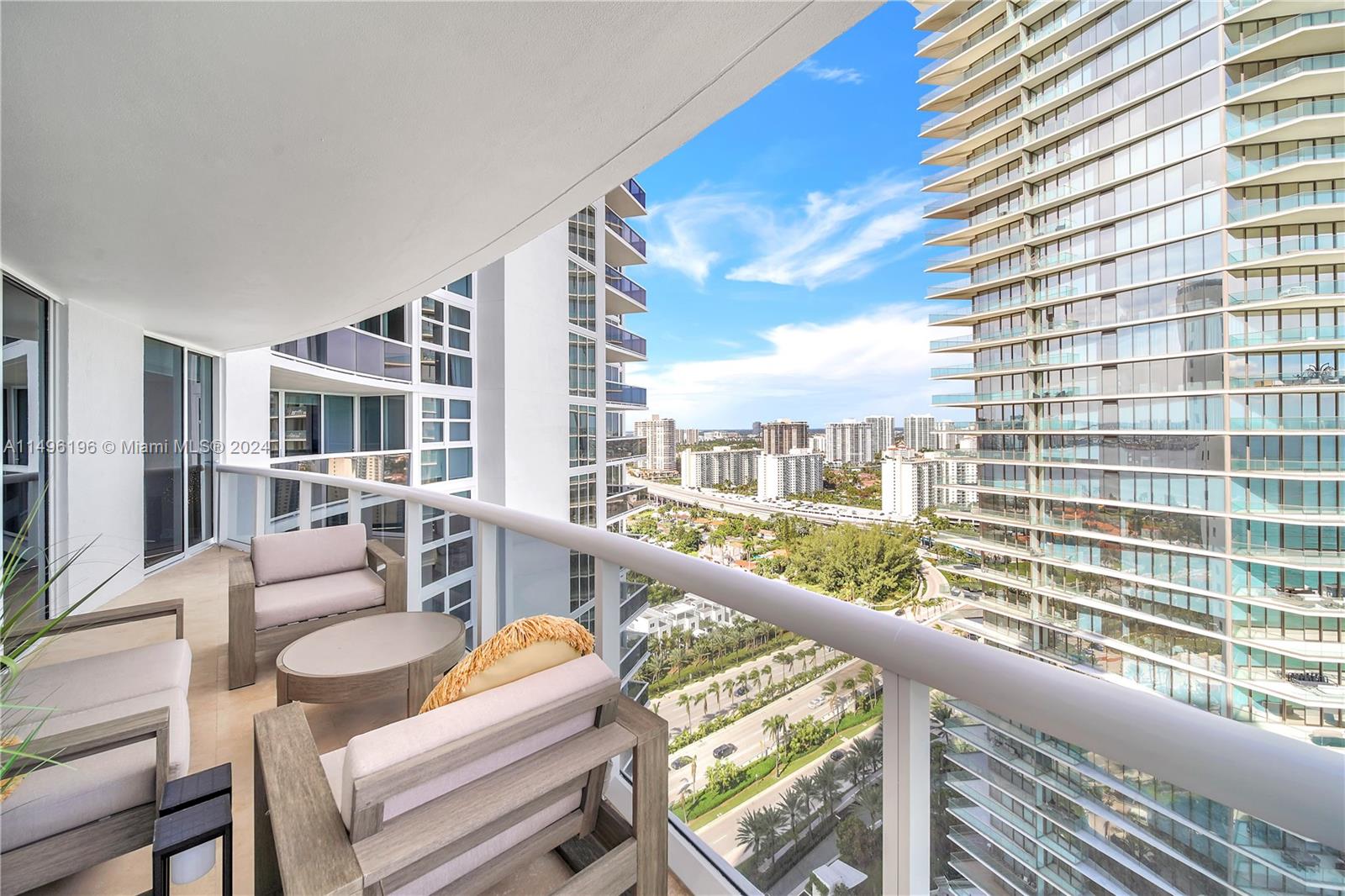 18911 Collins Ave # 2802