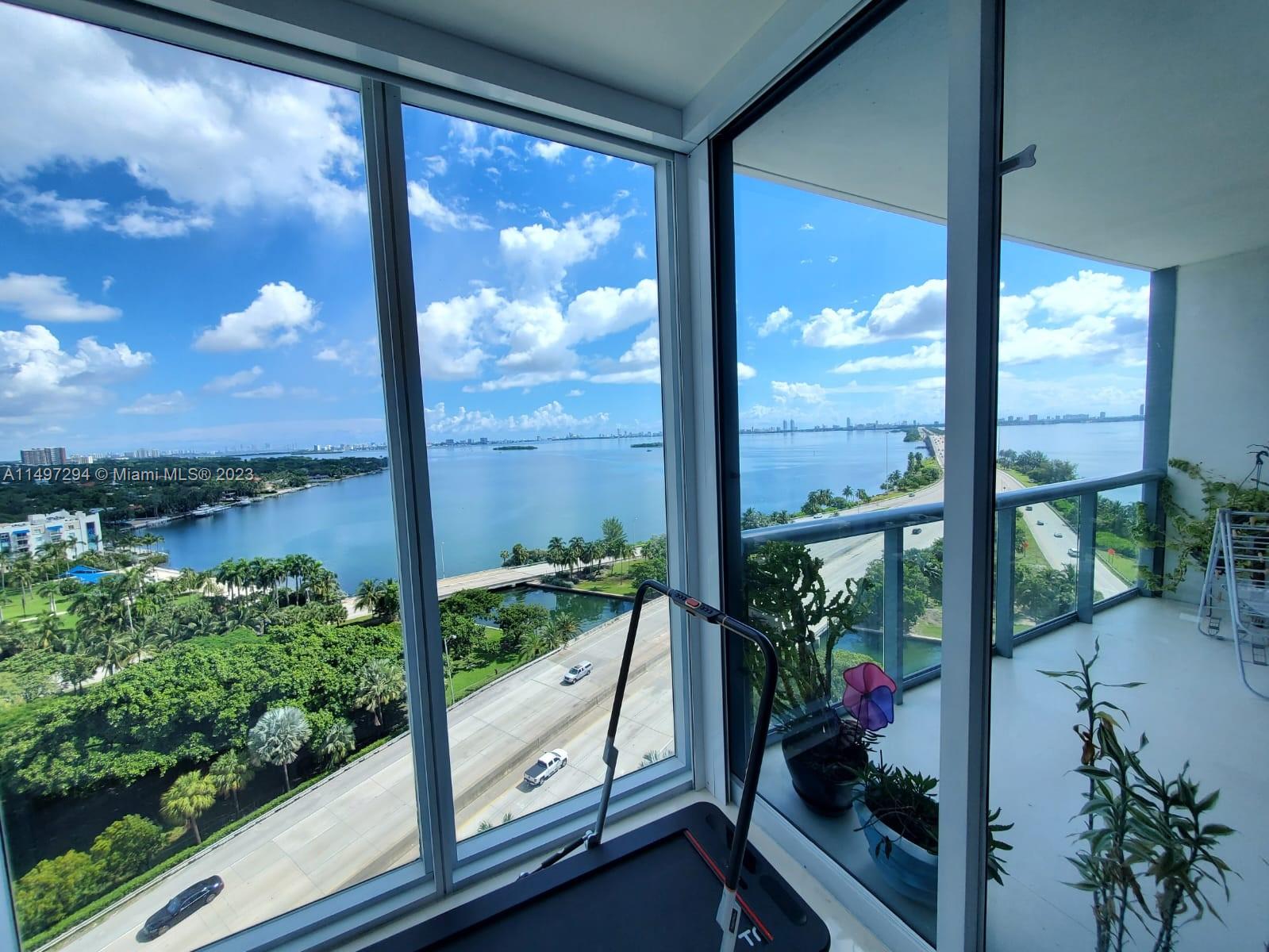 601 NE 36th St # 1310