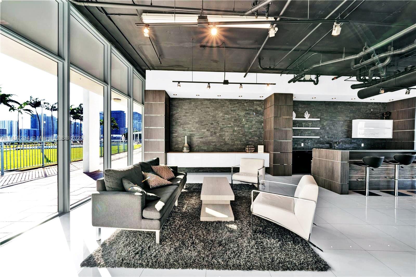 601 NE 36th St # 1310