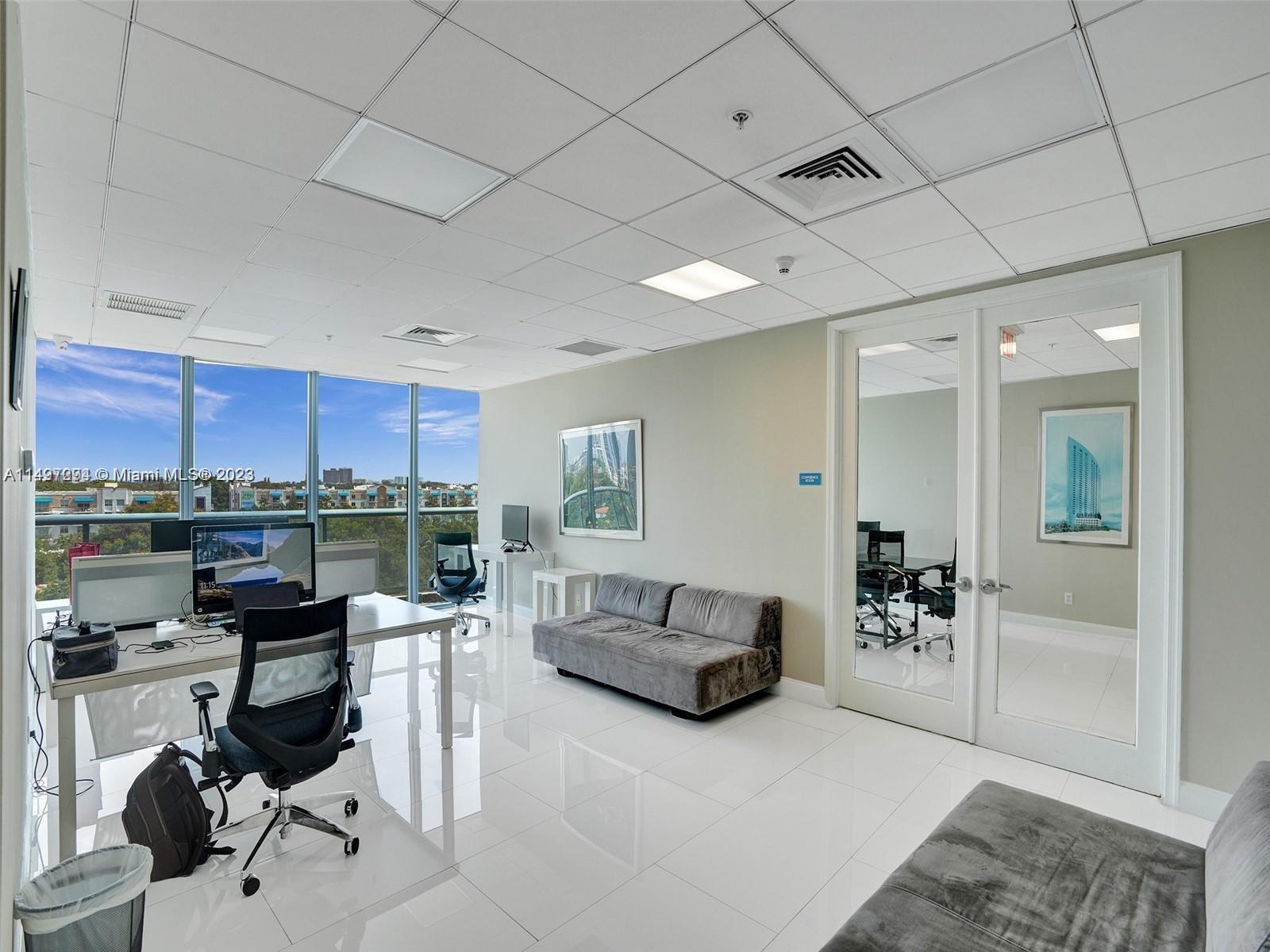 601 NE 36th St # 1310