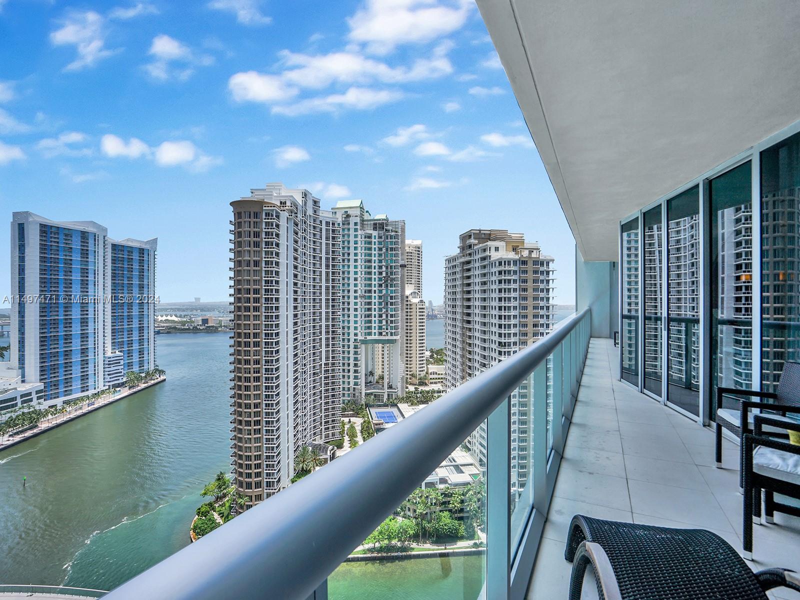 495 Brickell Ave # 2504