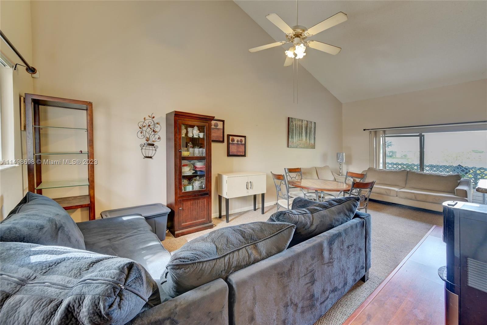 3409 NW 44th St # 202