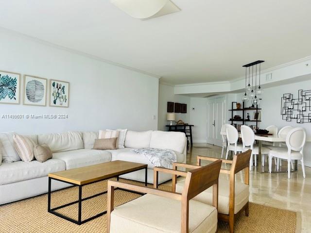 6301 Collins Ave # 1502