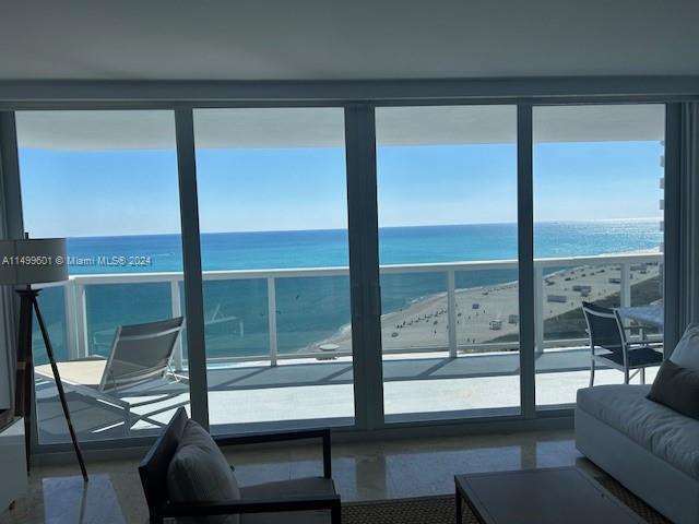 6301 Collins Ave # 1502