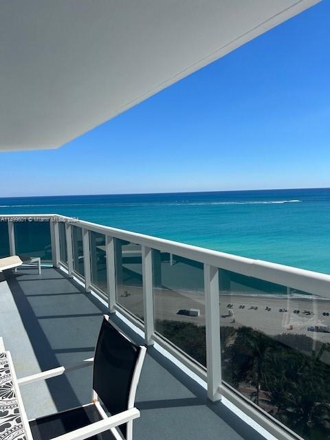 6301 Collins Ave # 1502