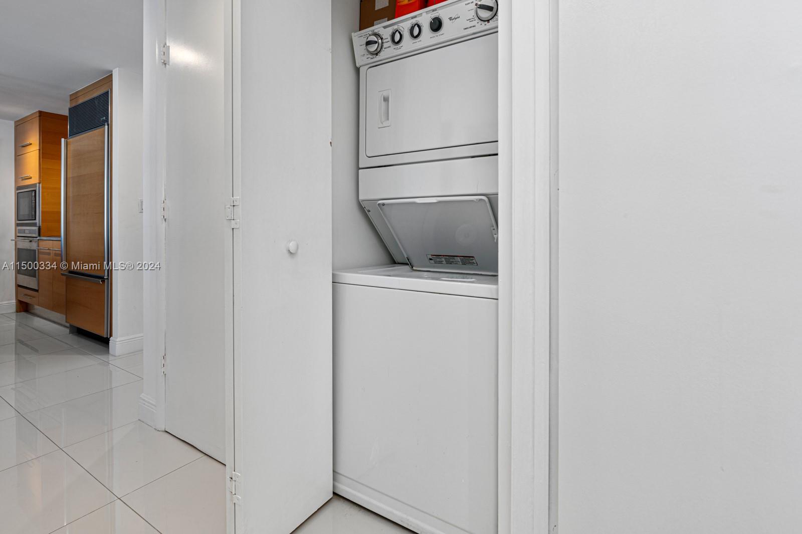 475 Brickell Avenue # 3014