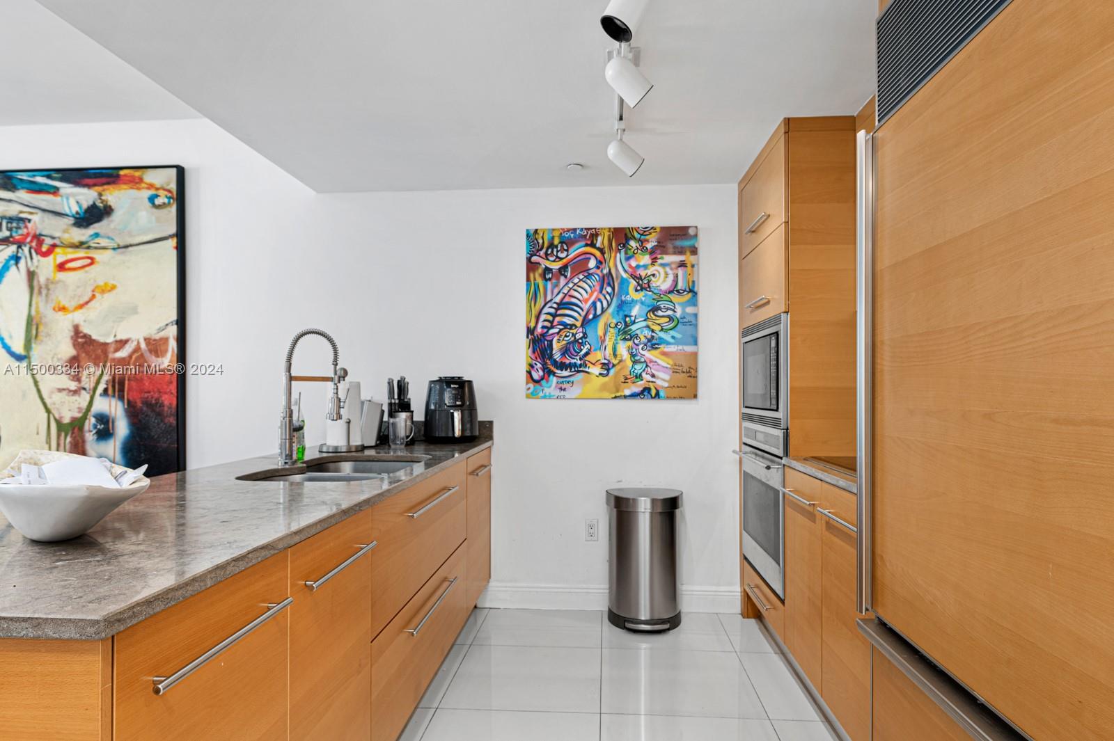 475 Brickell Avenue # 3014