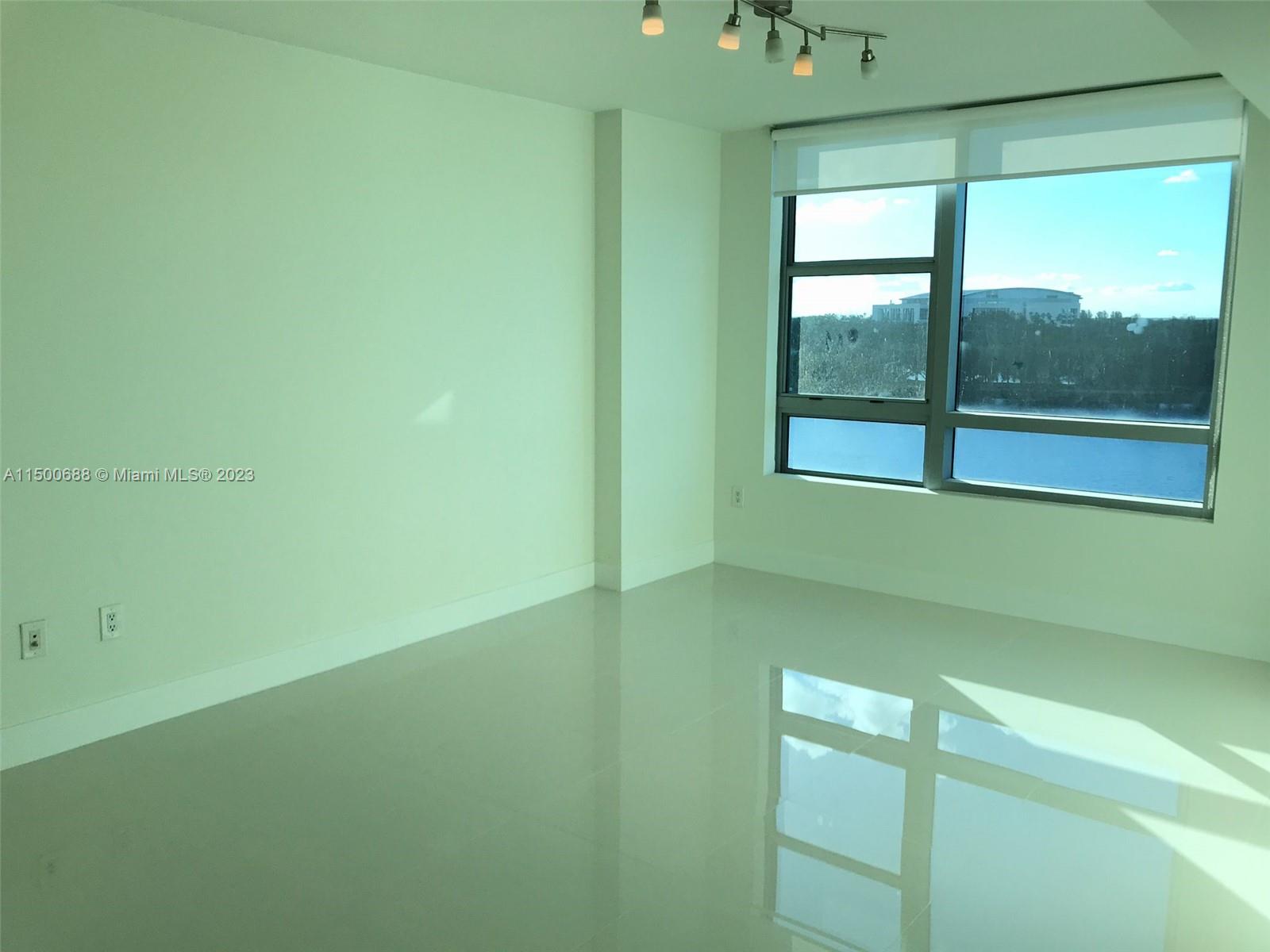 2641 N Flamingo Rd # 705N