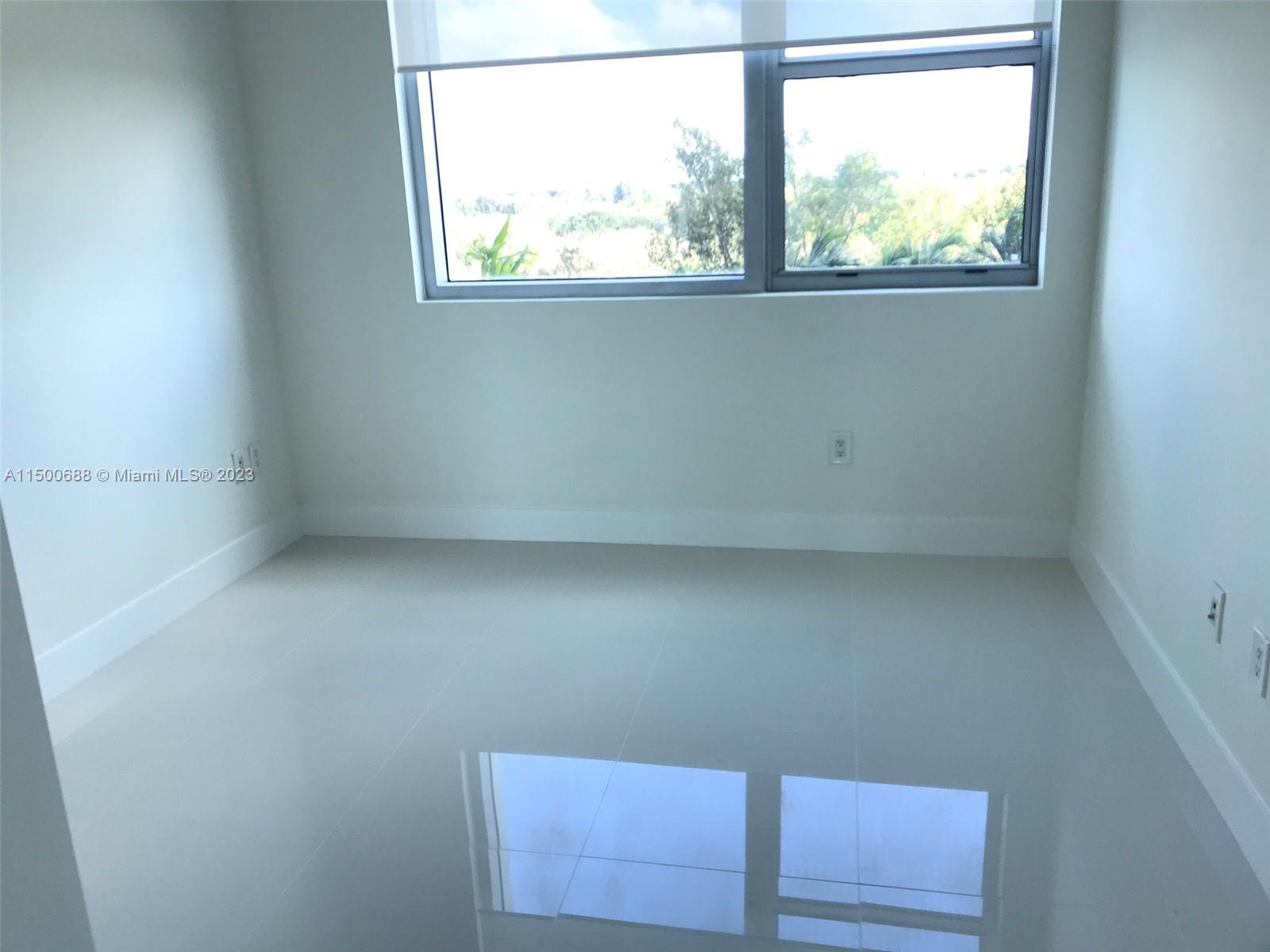 2641 N Flamingo Rd # 705N