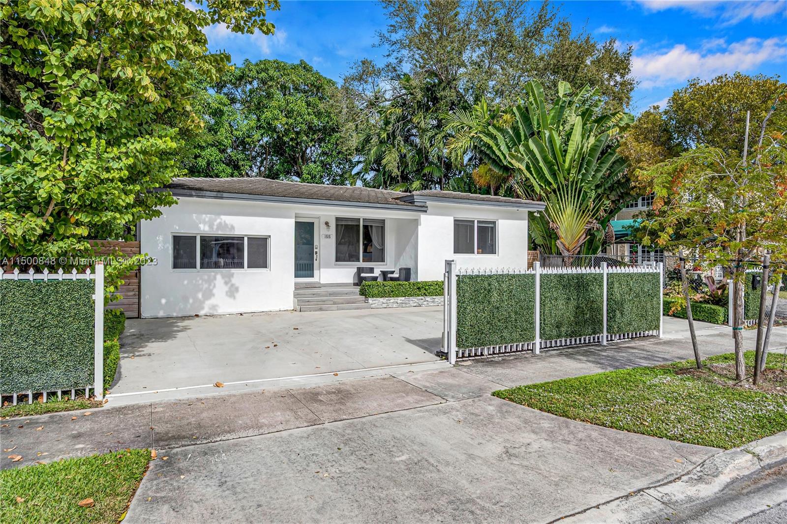 1515 SW 11th St