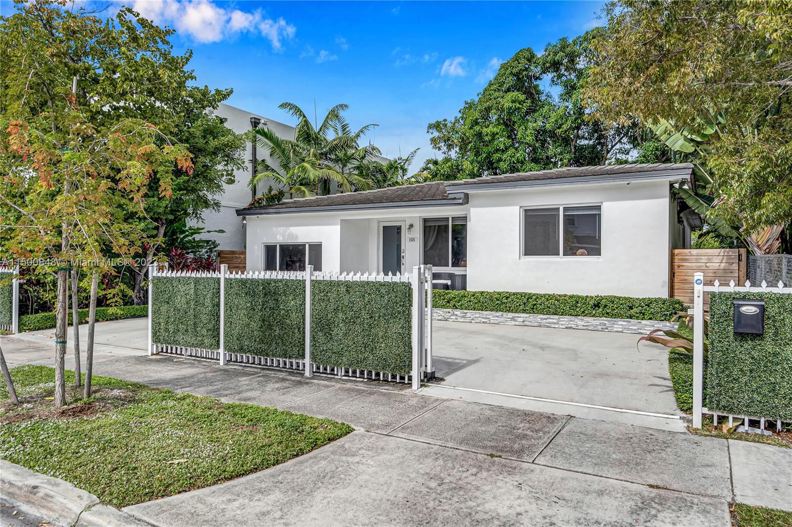 1515 SW 11th St