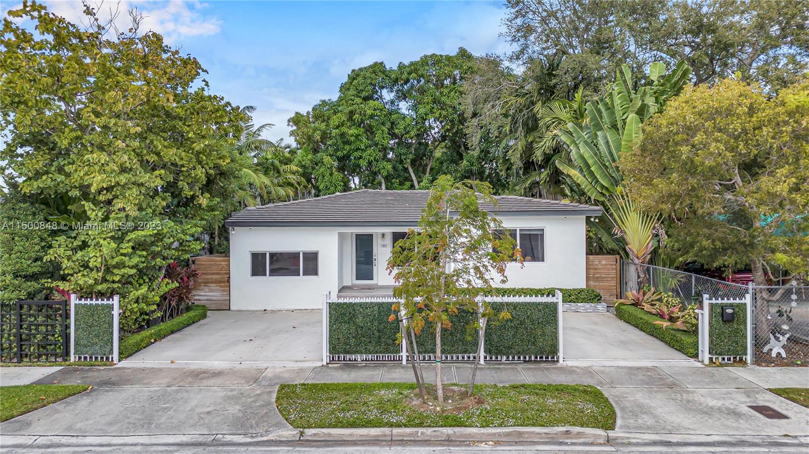1515 SW 11th St
