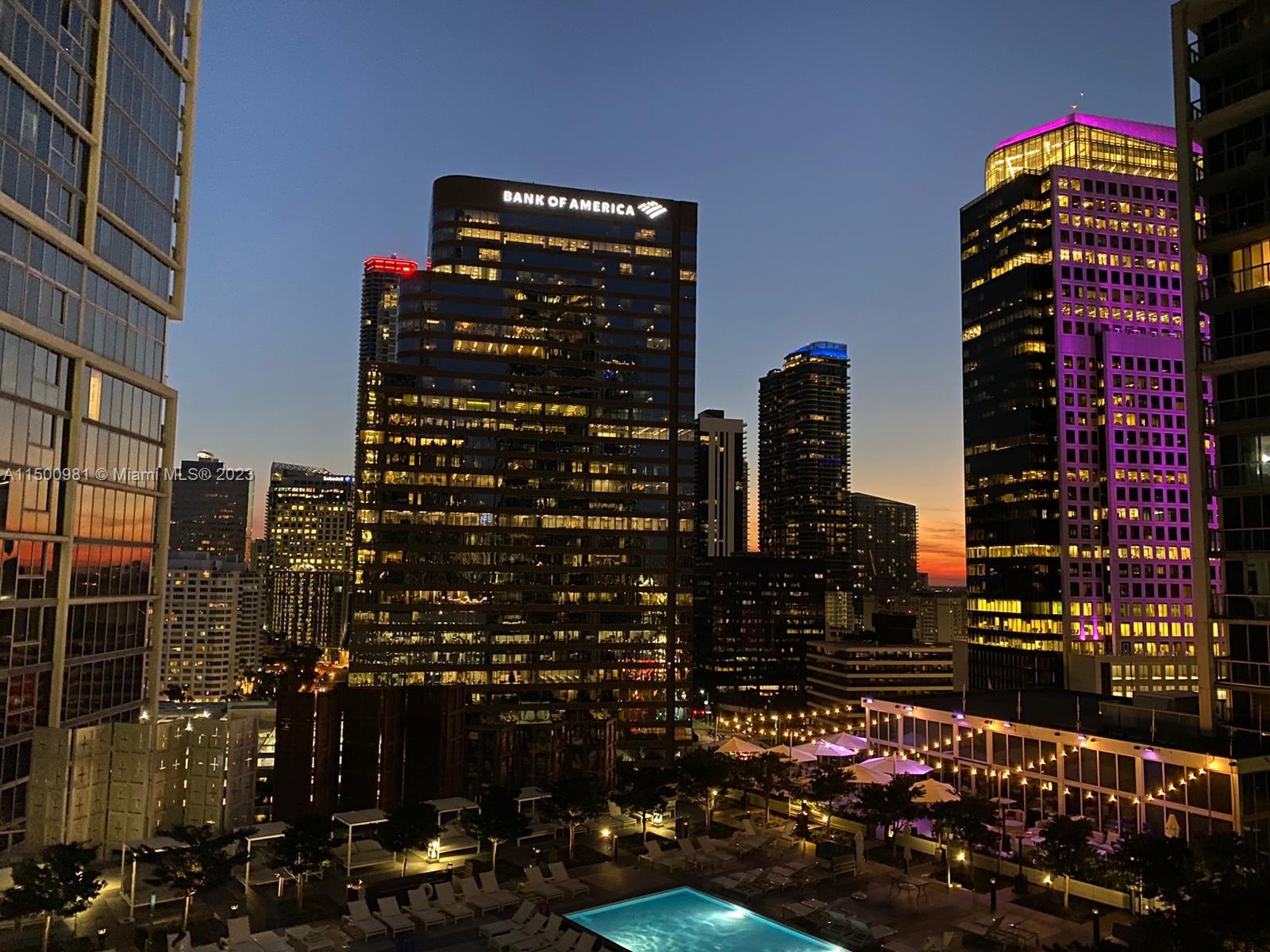 475 Brickell Ave # 1813