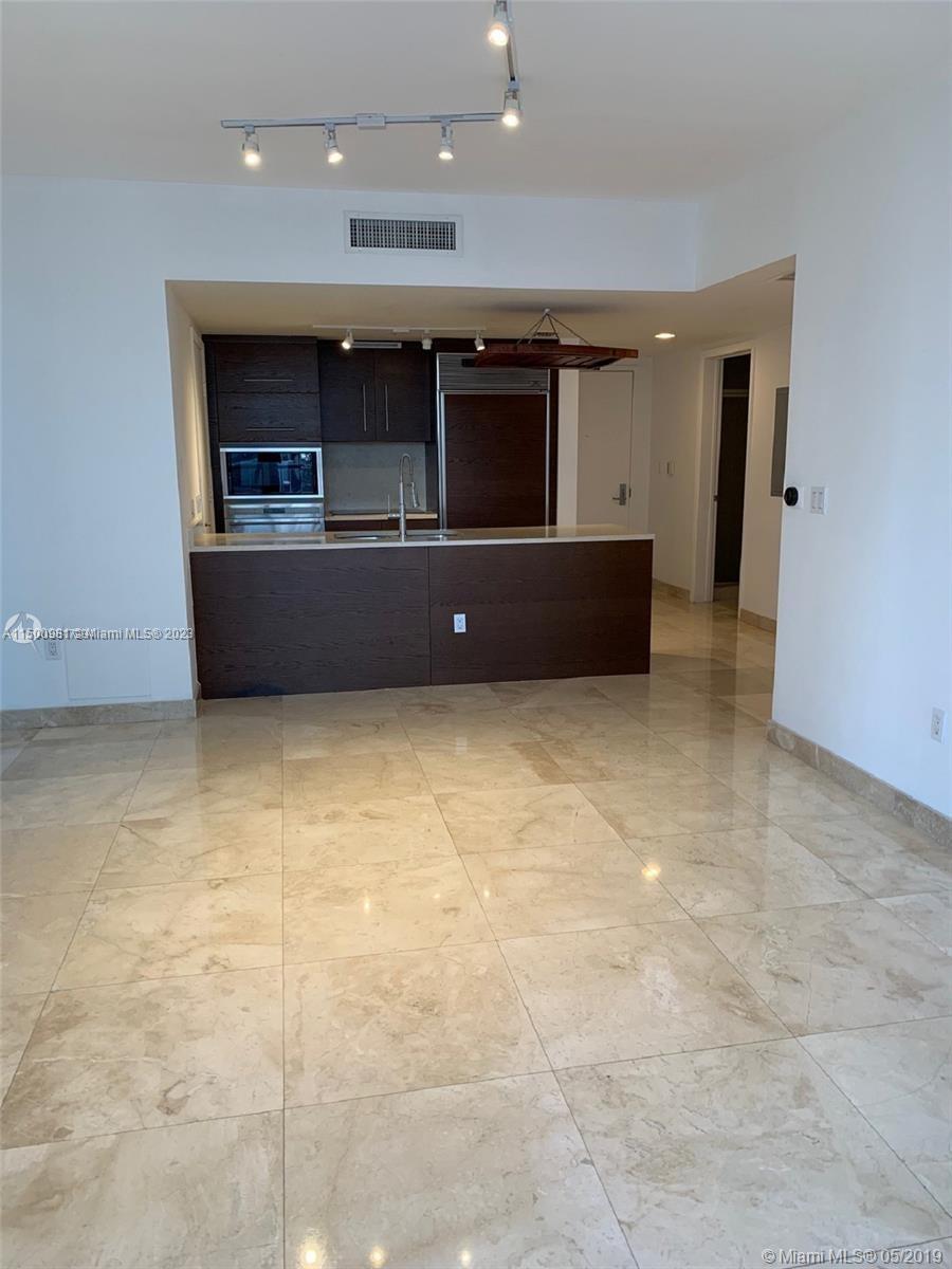 475 Brickell Ave # 1813