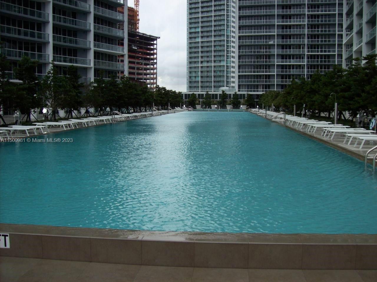 475 Brickell Ave # 1813