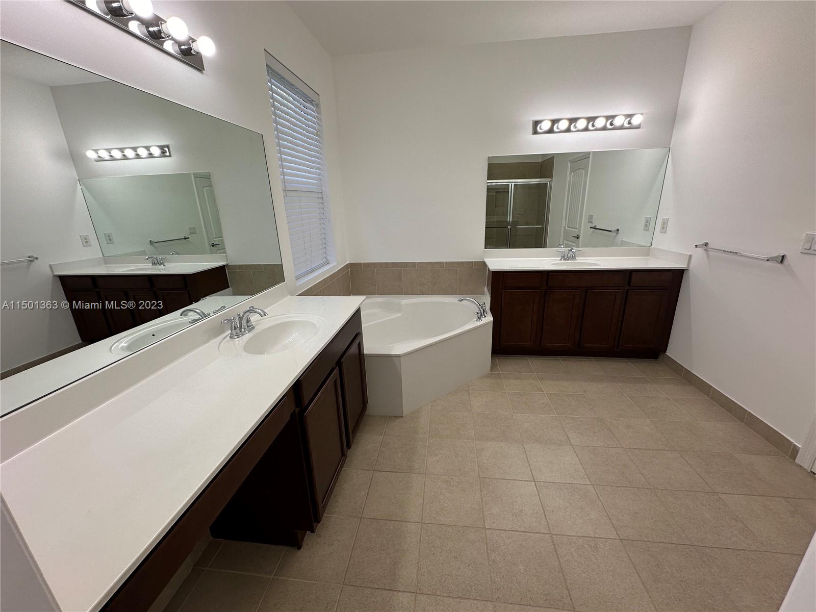 10980 SW 225th Ter