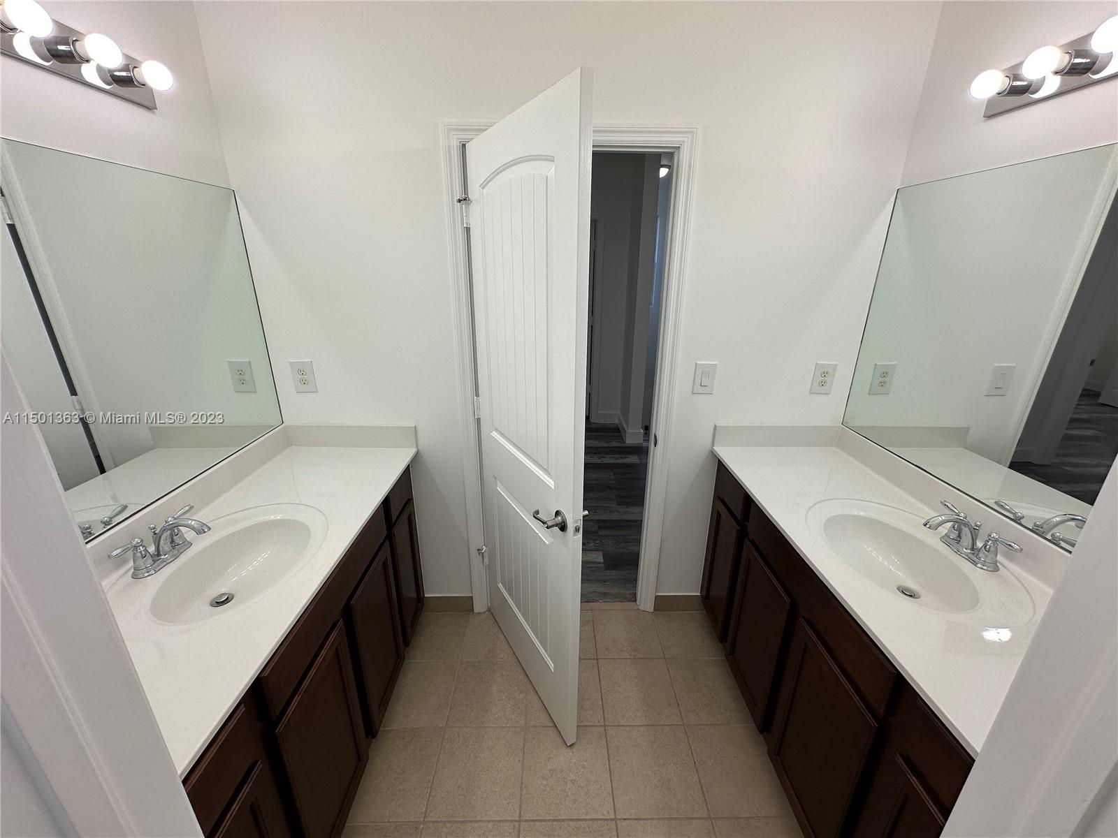 10980 SW 225th Ter