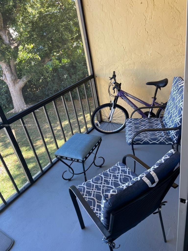 460 NW 20th St # 2010