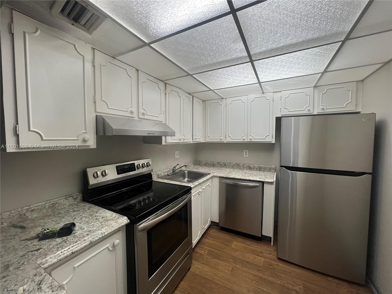 460 NW 20th St # 2010