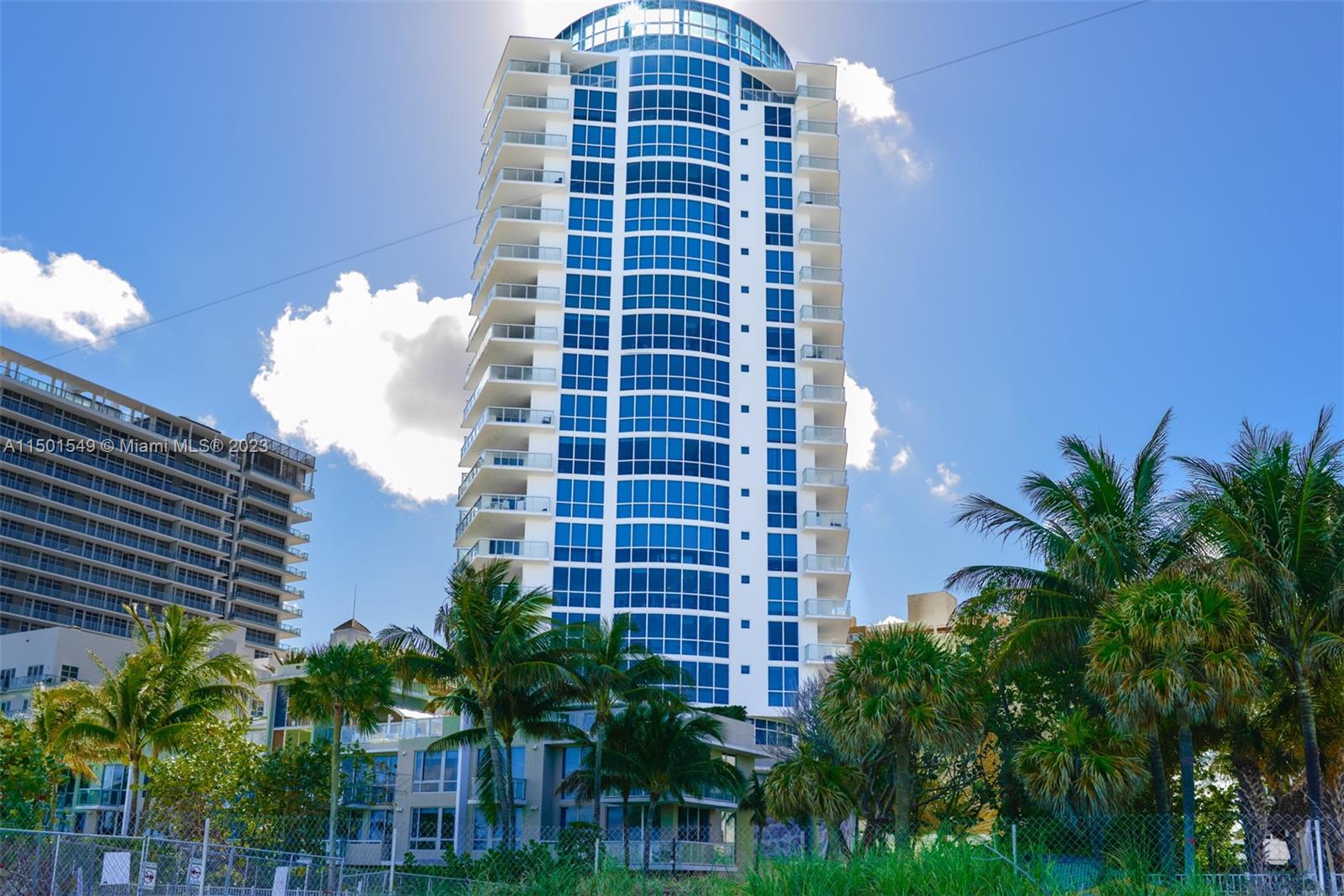 3801 Collins Ave # 903