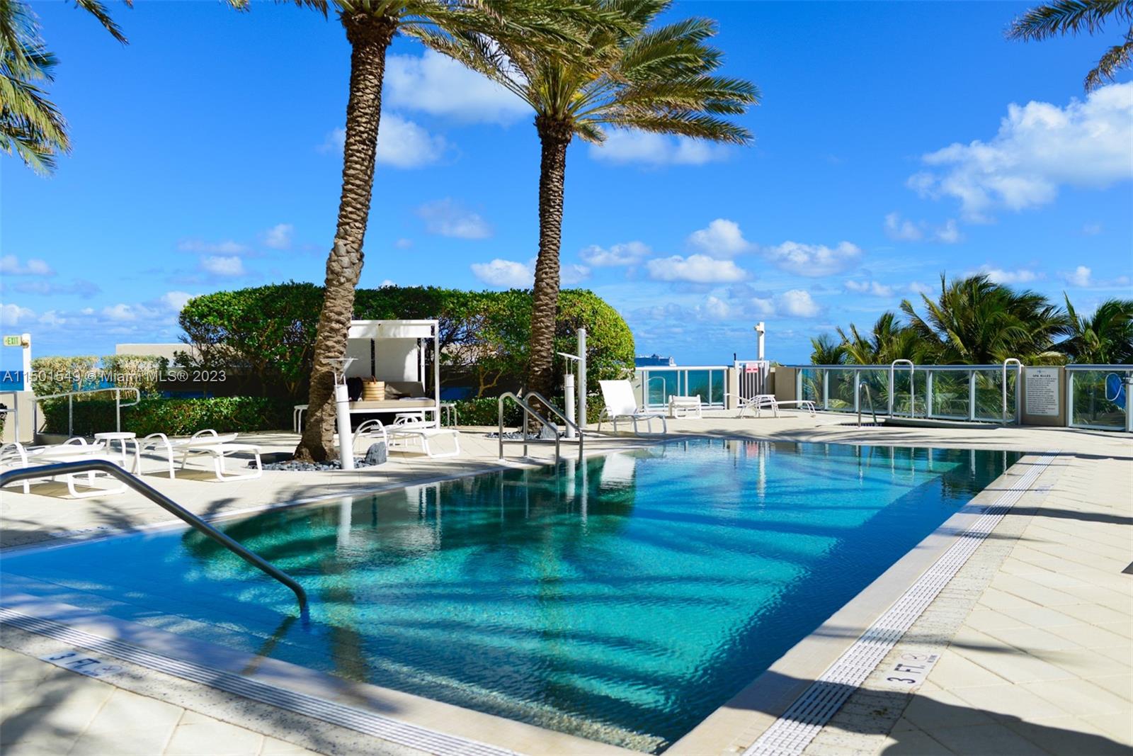3801 Collins Ave # 903
