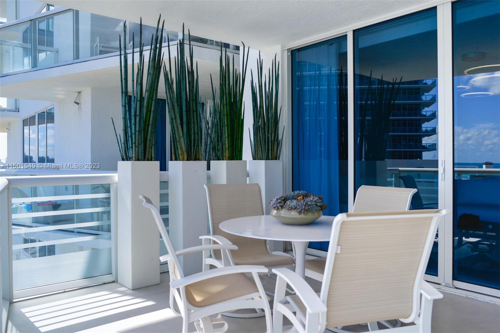 3801 Collins Ave # 903