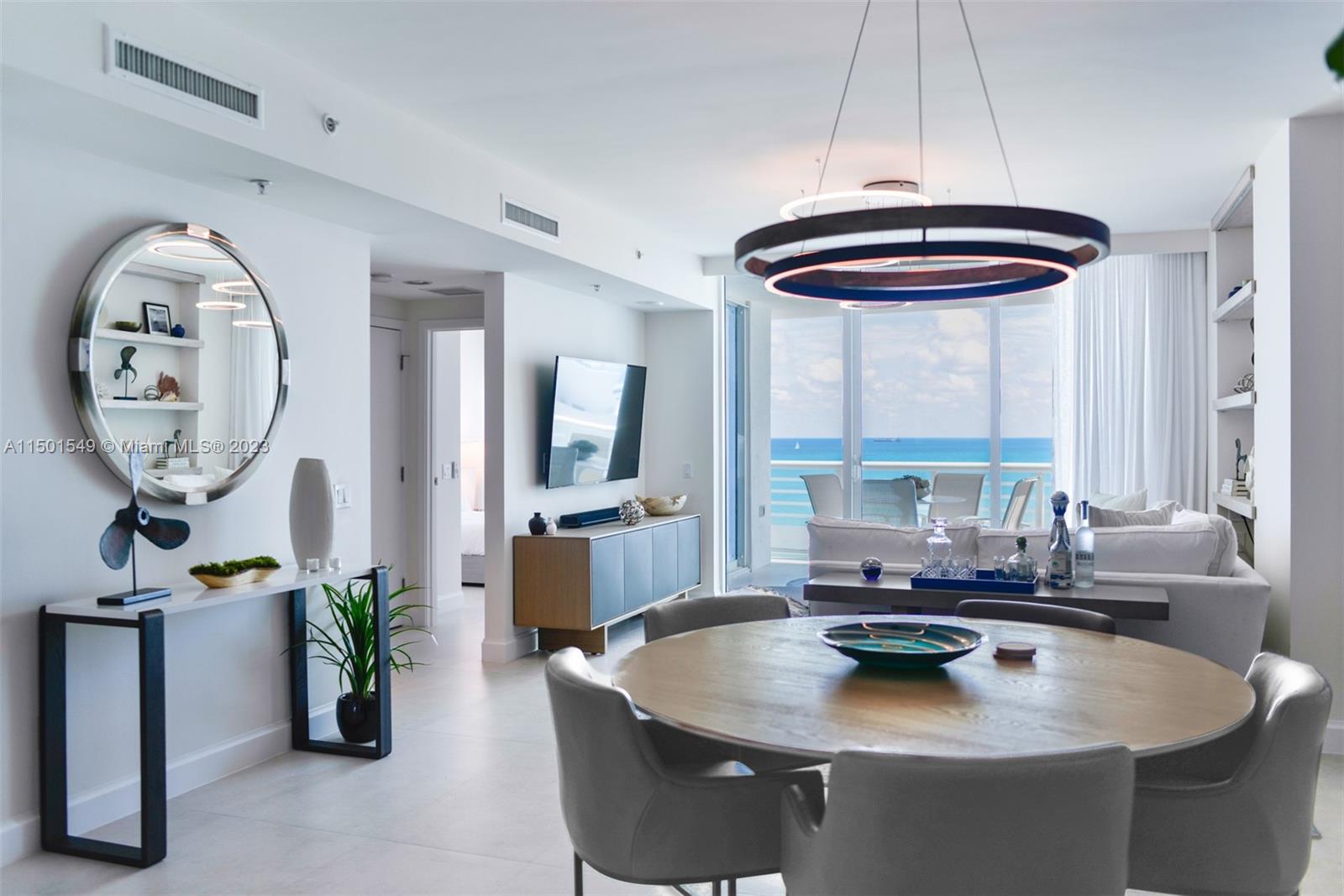 3801 Collins Ave # 903