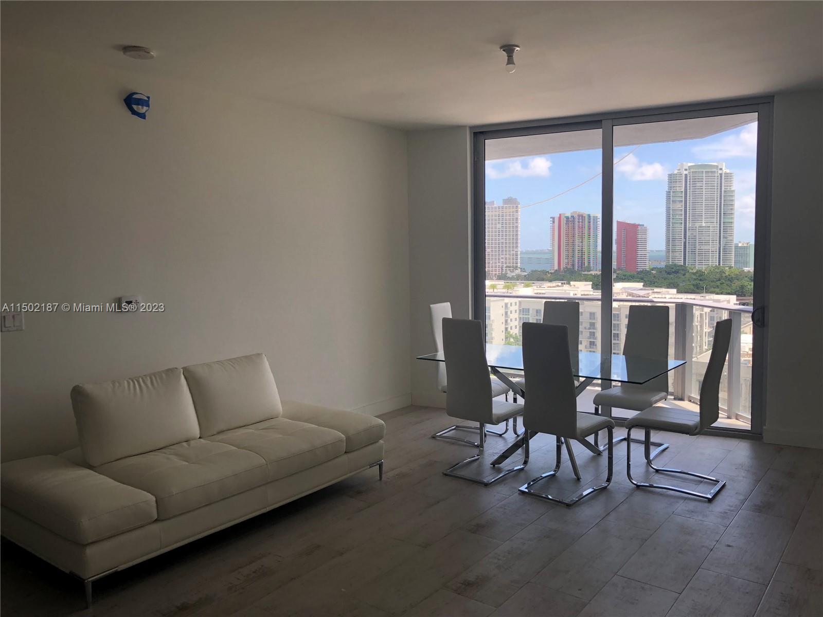 1010 SW 2nd Ave # 1402