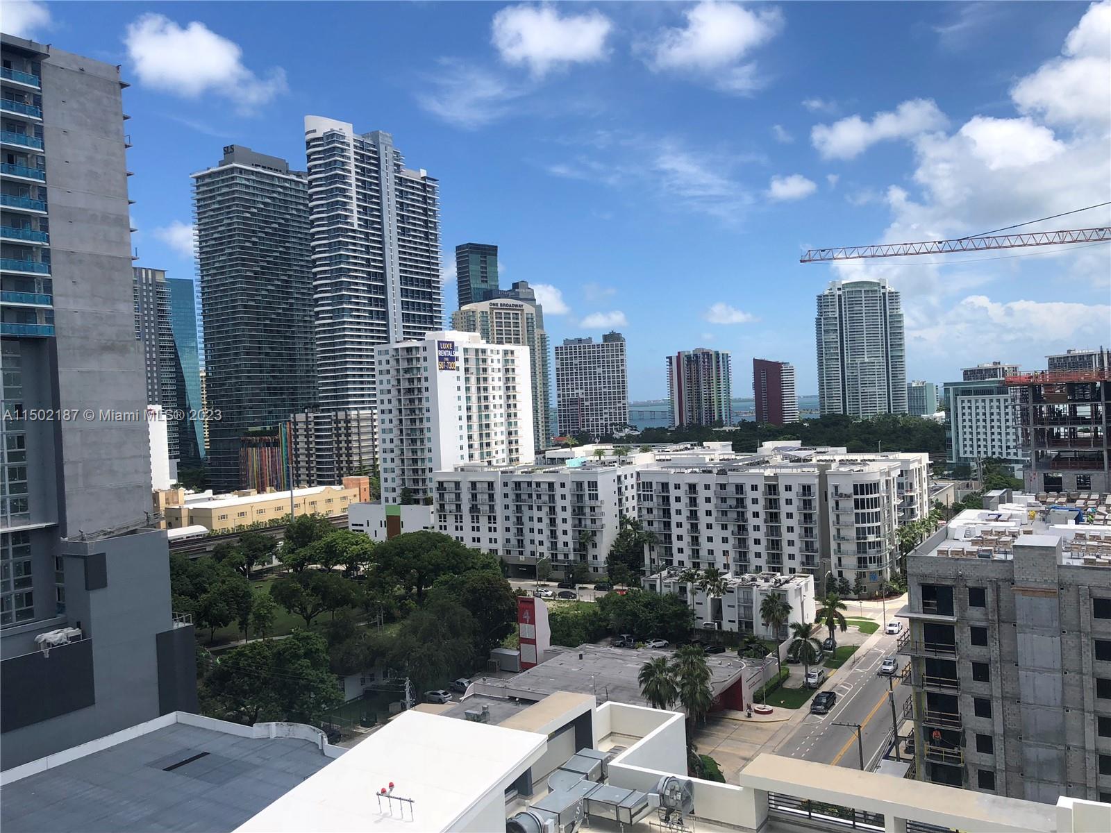 1010 SW 2nd Ave # 1402