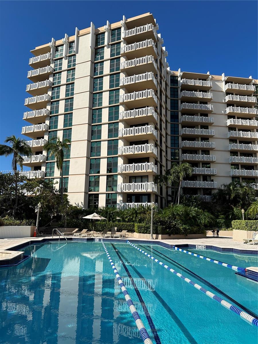 1111 Crandon Blvd # B105