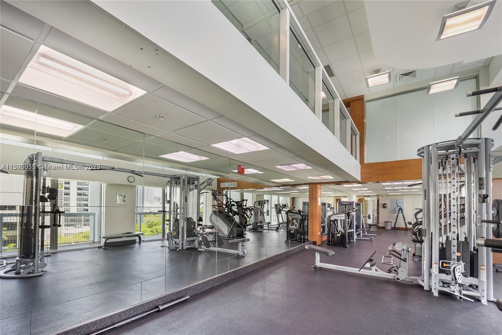 41 SE 5th St # 406