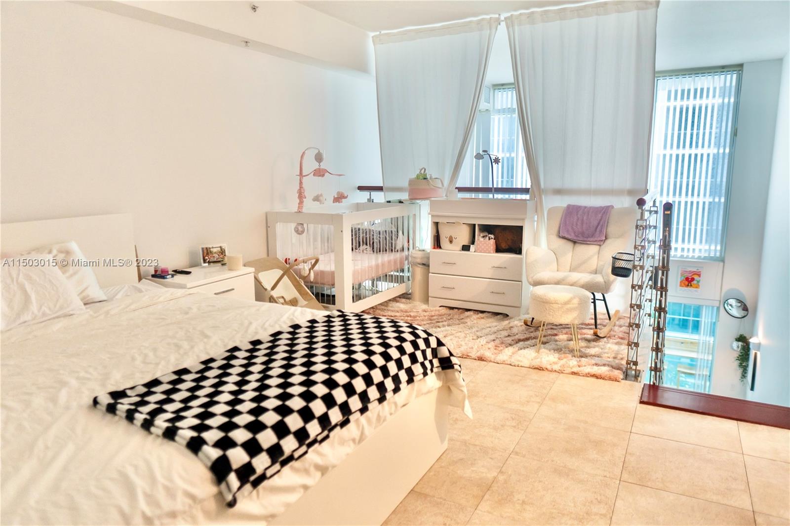 41 SE 5th St # 406