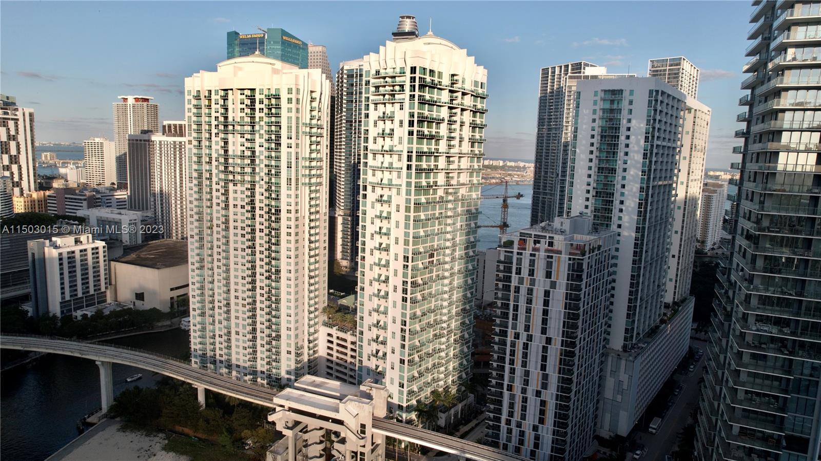 41 SE 5th St # 406