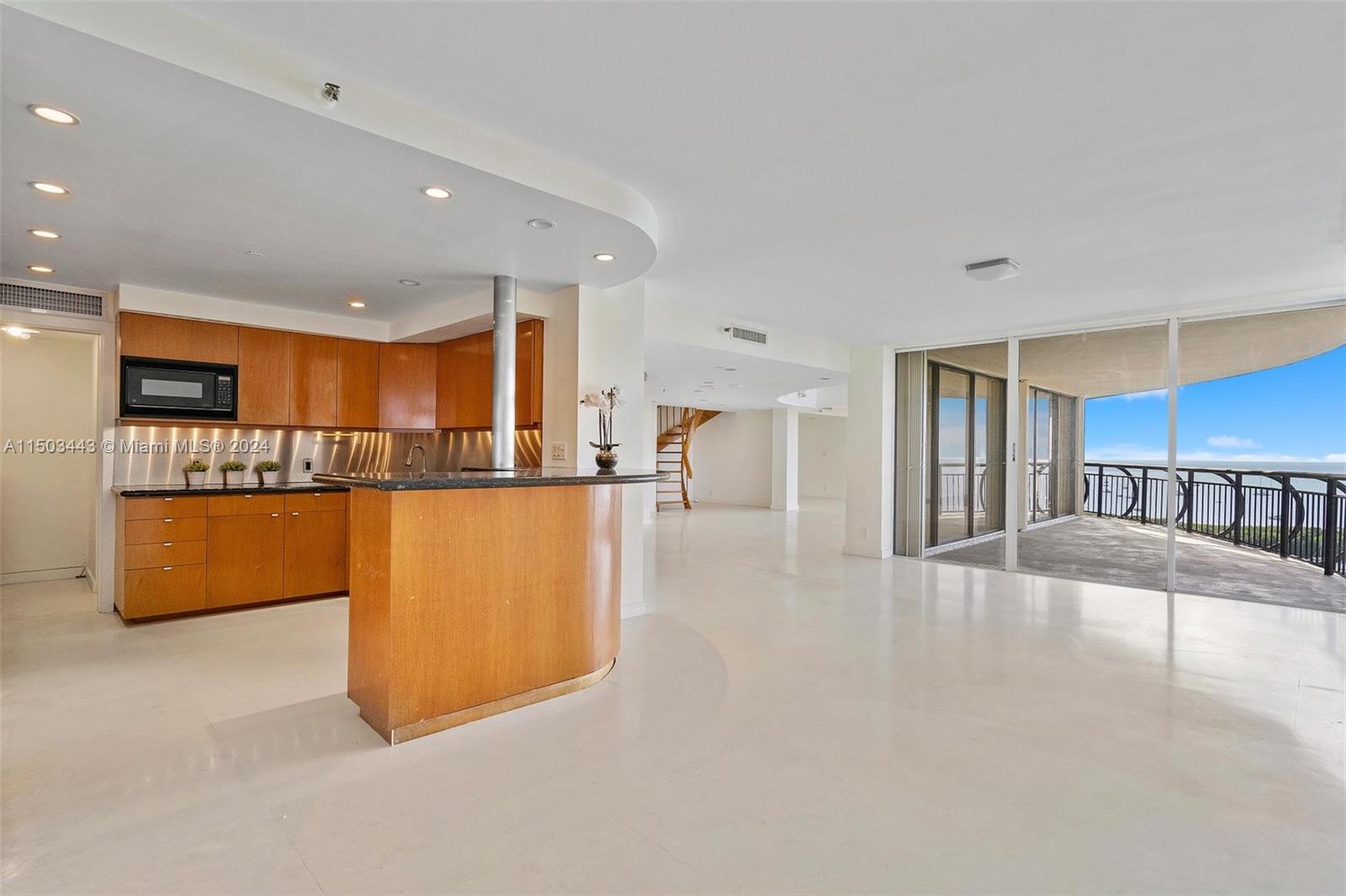 2843 S Bayshore Dr # C Unit: P2-C