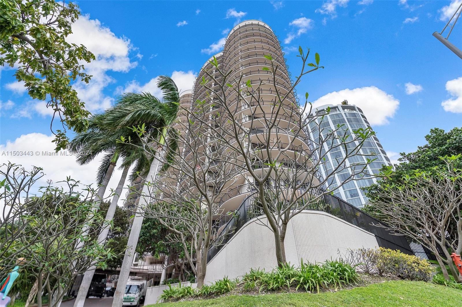 2843 S Bayshore Dr # C Unit: P2-C