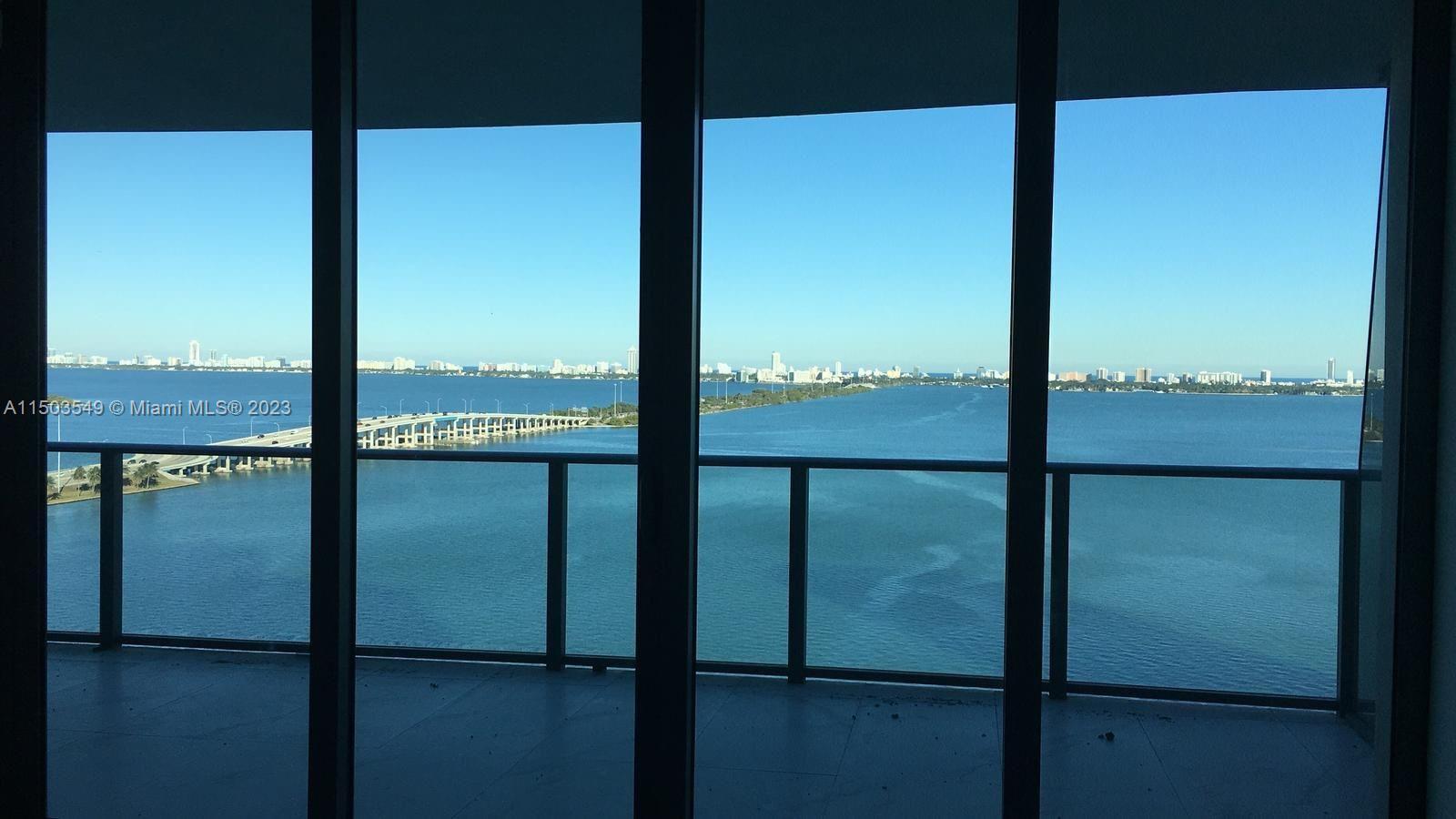 3131 NE 7th Ave # 2002