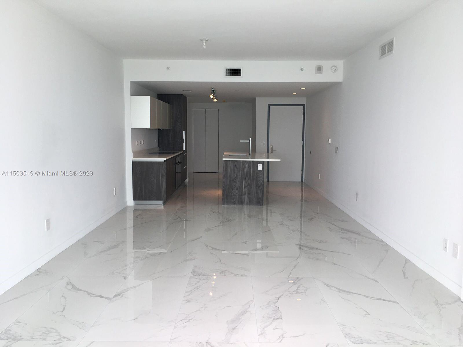 3131 NE 7th Ave # 2002