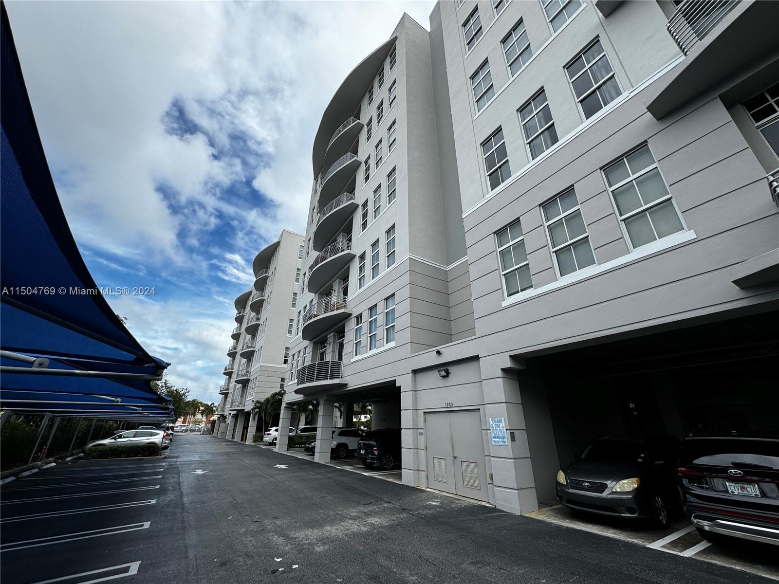 1789 NE Miami Gardens Dr Unit: W603