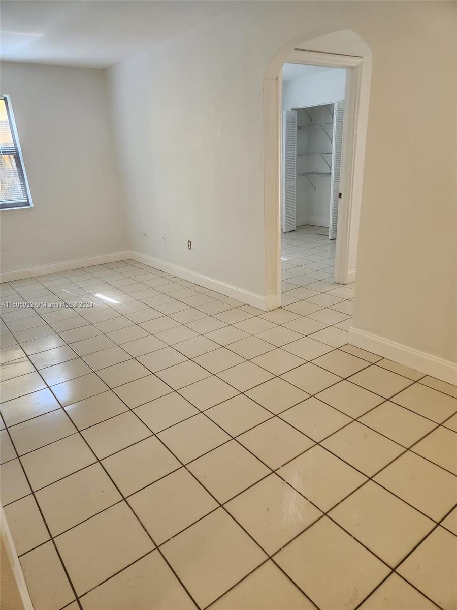 546 NW 114th Ave # 104